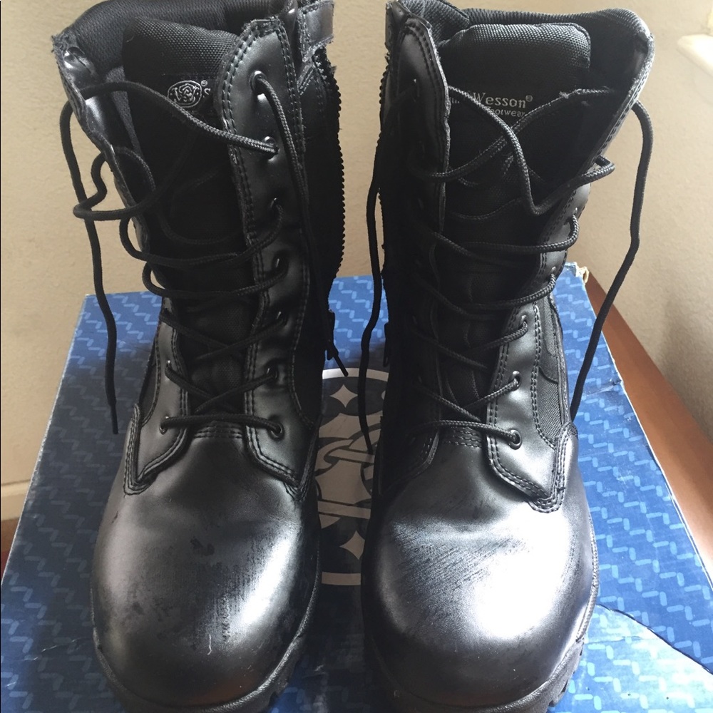 Smith & Wesson men’s black boots